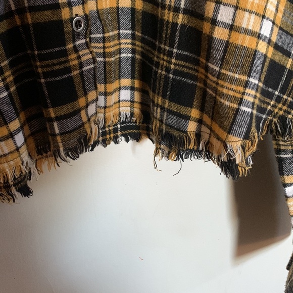 Crop flannel - Picture 5 of 6